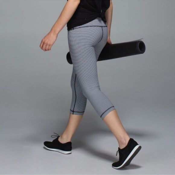 Lululemon Women's Wunder Under Crop II (Roll Down) Gingham Luon Leggings Size 6 - Picture 1 of 10